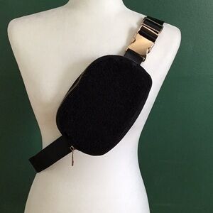 Elegant black crossbody bag